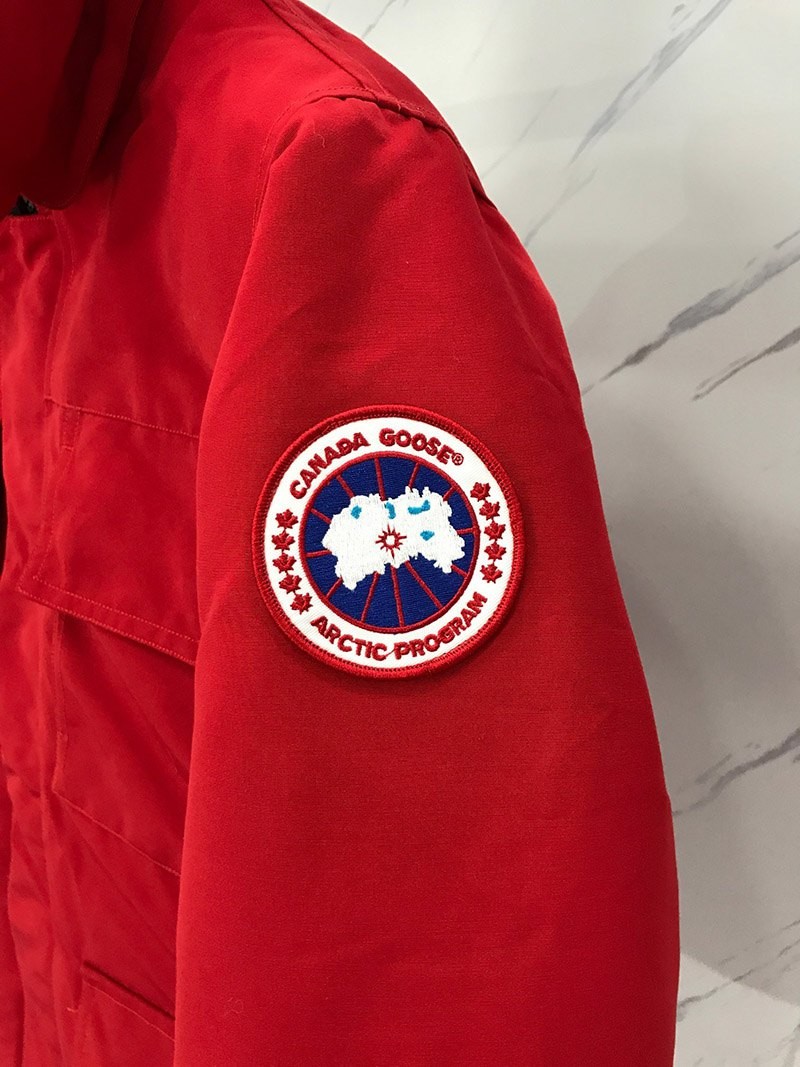 定番 カナダグース＊Maitland Parka＊メイトランド＊ブラックレーベル 偽物 Cau56692人気