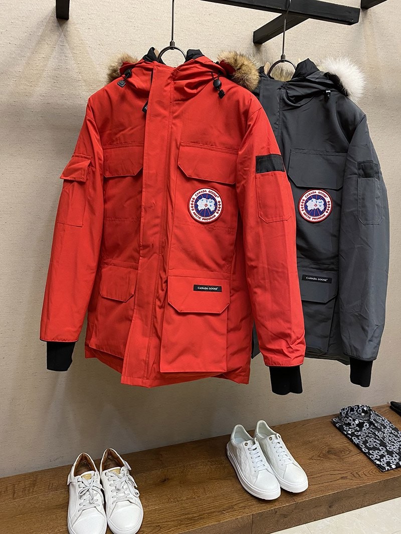 ★日本!!人気！カナダグース＊EXPEDITION＊エクスペディション＊フュージョン 偽物 Caw45668激安送料無料