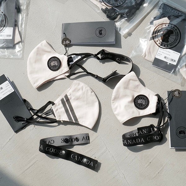 カナダグース マスク 偽物 ロゴ BLACK DISC FACE MASK Cax53467通販