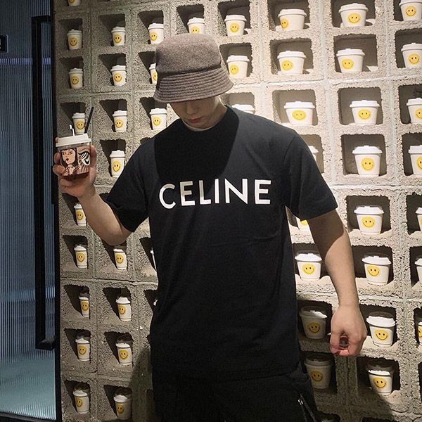 ★超人気★セリーヌ Tシャツ コピー*クルーネック ロゴ*セレブも愛用 2X308916G代引きを販売