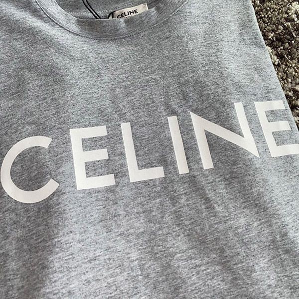定番セリーヌ クロップド Tシャツ 偽物 グレー 2X761671Q_09OW人気