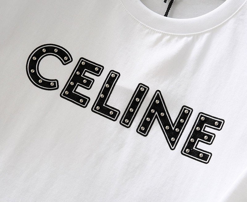 【日本未発売】セリーヌ “セリーヌ”スタッズロゴプリント Tシャツコピー Cef42914最高級