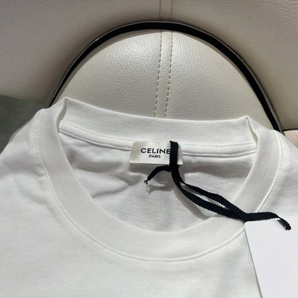 セリーヌ トリオンフ ロゴ オーバーサイズ Tシャツ ホワイト Cen62027人気