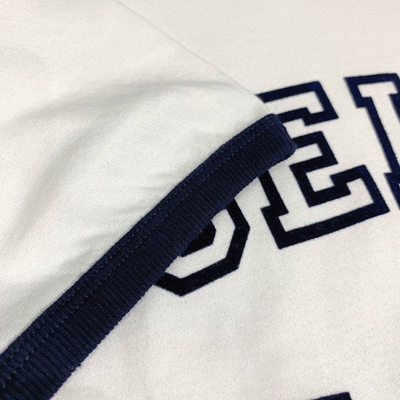 新作 大人気 セリーヌ サントロペコットンフロックTシャツ コピー 2X774501FN級品