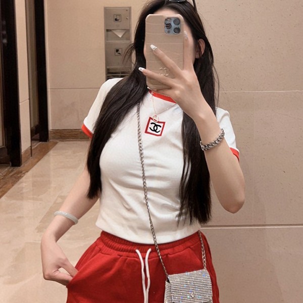希少 シャネル ロゴ コットン Tシャツ コピー shc04927代引きを販売
