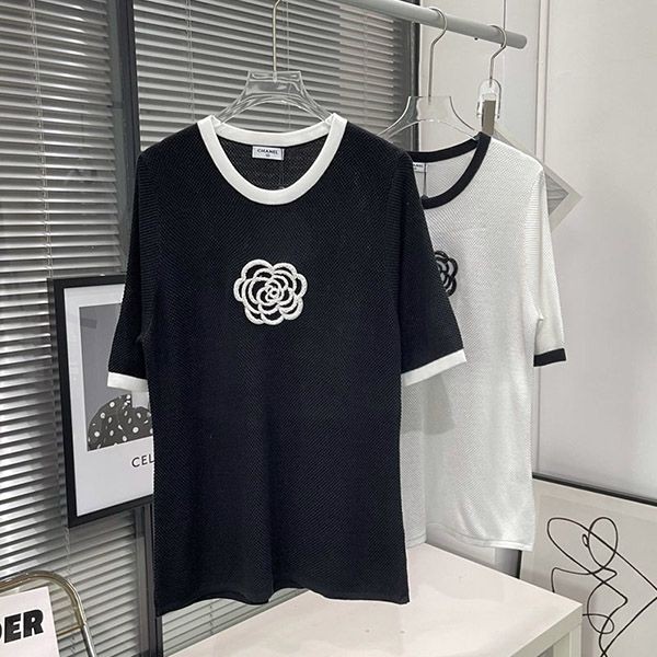 人気急上昇シャネル カメリア ロゴ Tシャツ コピー 2色 shc43233通販