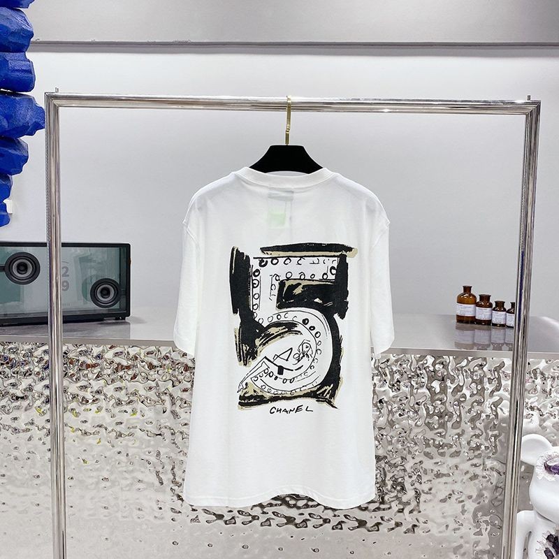 目を惹くカラーシャネル Tシャツ プリント プレタ クルーズ 新作 半袖 コピー shd05008高い品質