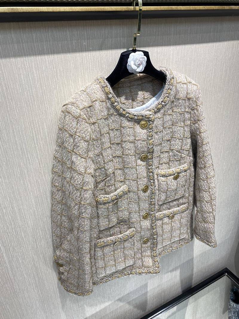 着心地の良い《21AW》シャネル カーディガン コピーボタン COCO ロゴ shf40772通販