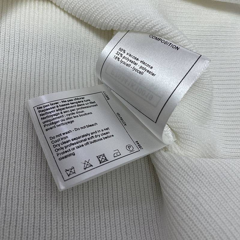 21AW新作シャネル トップス ロゴTシャツ スーパーコピー shh33244代引きを販売