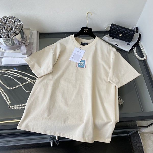 目を惹くカラー シャネル Tシャツ スーパーコピー モノグラム プリンテッド shh98662高い品質