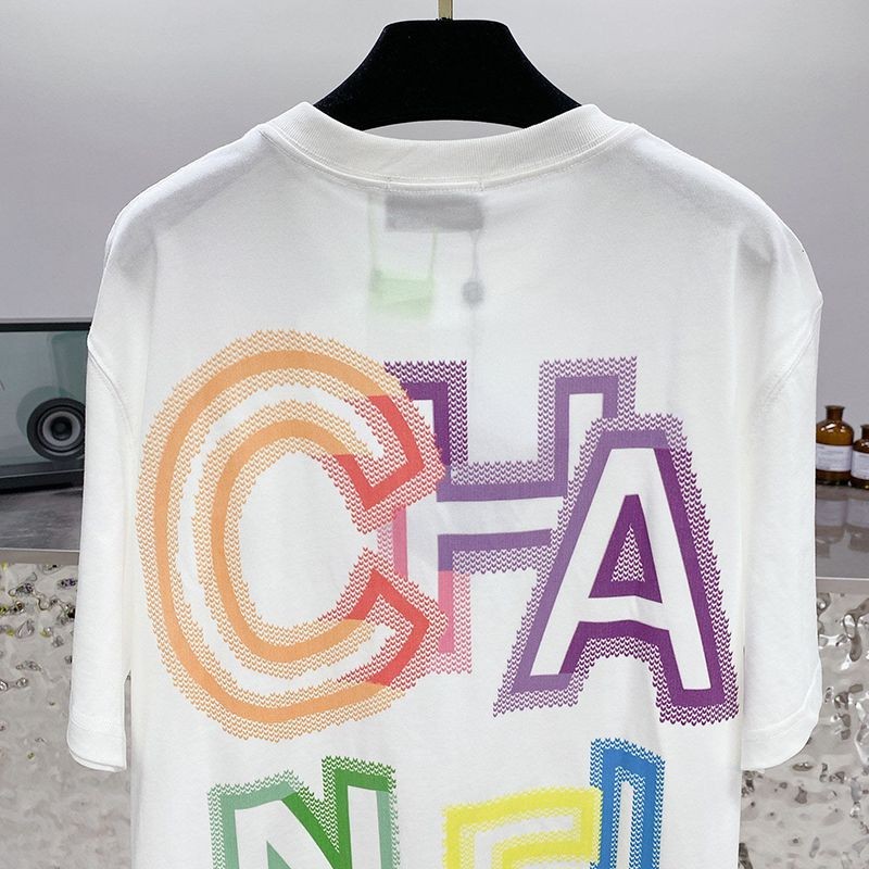 ☆超人気☆シャネル Tシャツ コピー プリント プレタ クルーズ 新作 半袖 2色 shn42675高い品質