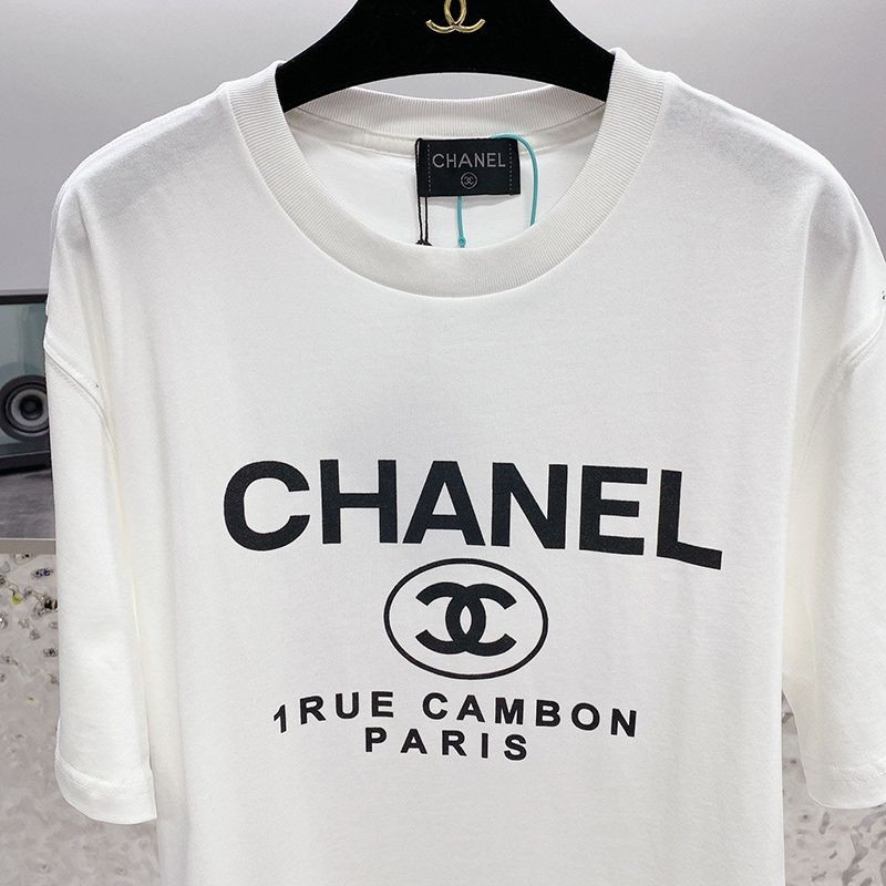 大人気!!新色シャネル Tシャツ スーパーコピー プリント プレタ クルーズ sht43768最高級