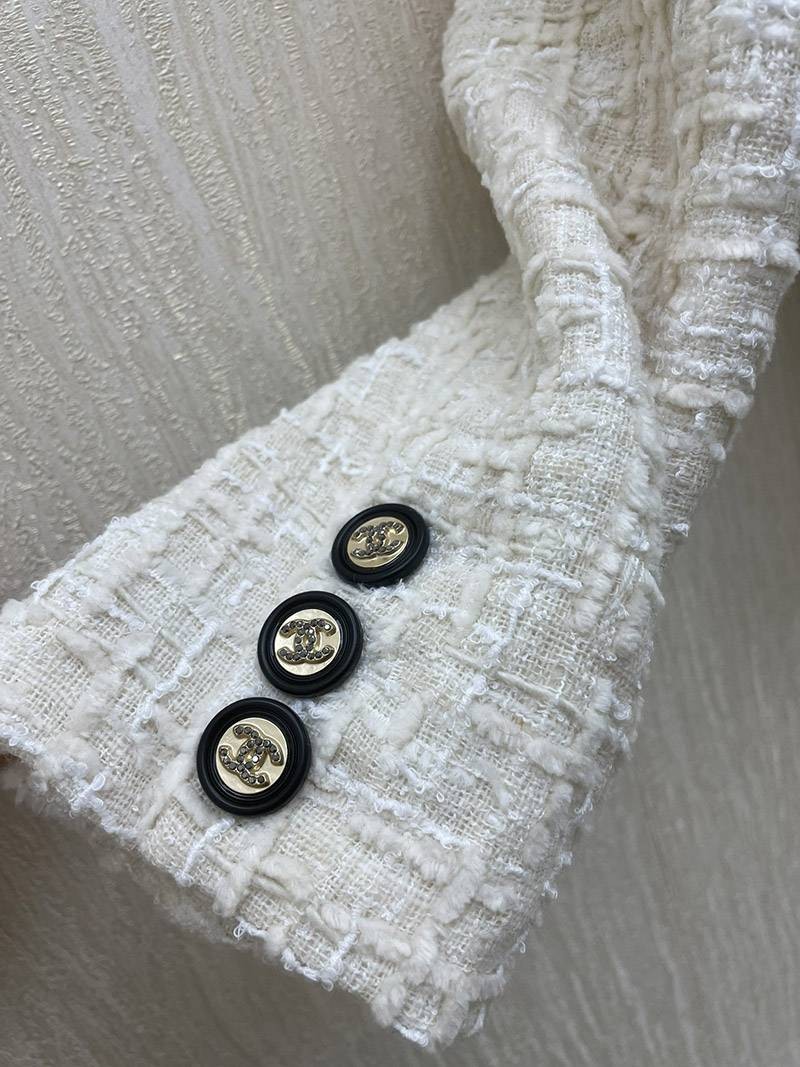 欲しい♡超限定 人気 ！とびきりキュートなシャネル偽物最新コート shu18260人気