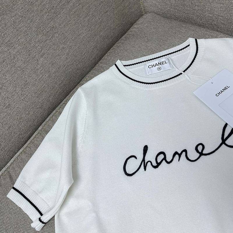 送料込シャネル ロゴTシャツ スーパーコピー shv47892激安送料無料