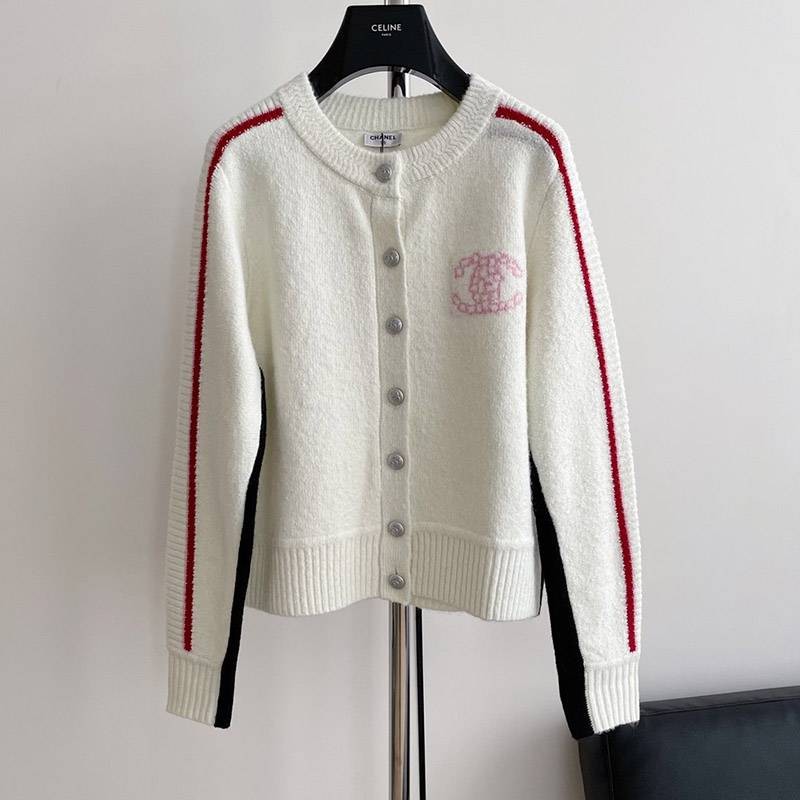 欲しい♡超限定♪《21AW》シャネル カーディガン コピーボタン COCO ロゴ shw14048通販