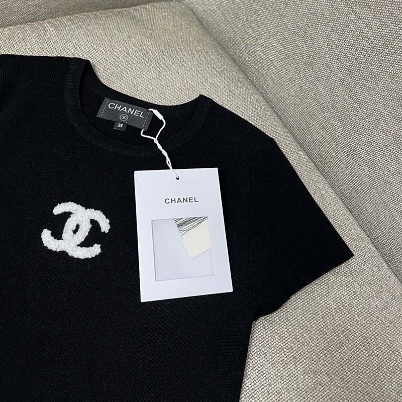 定番シャネル トップス ロゴTシャツ 偽物 shw66466激安送料無料