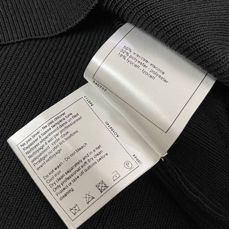 定番シャネル トップス ロゴTシャツ 偽物 shw66466代引きを販売