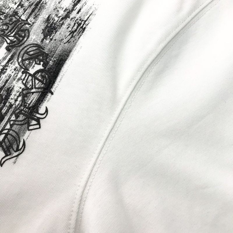 春もの新作 お洒落に♪クロムハーツ クロスTシャツ 偽物★ Kug54114人気