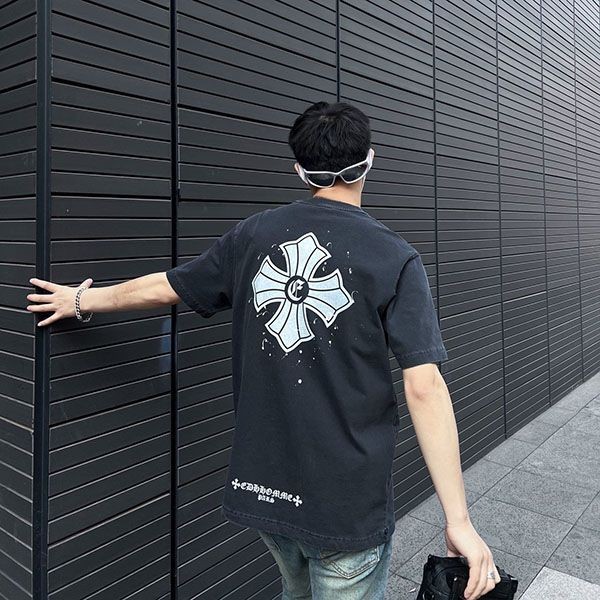激安価格！クロムハーツ Tシャツ コピー CHプラス ブラック メンズ Kuh19579激安送料無料