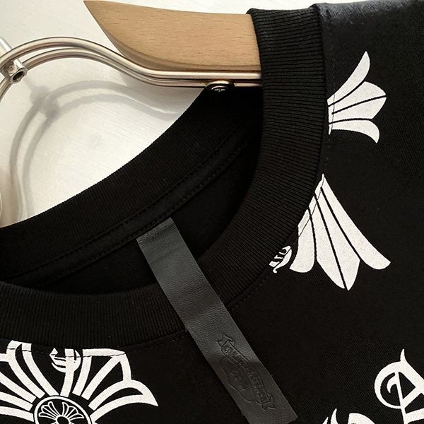 大人気!!新色すぐ届く★クロムハーツ スーパーコピー メンズ Tシャツ ホースシュー Kui73278激安送料無料