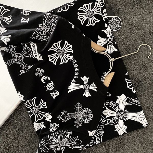 大人気!!新色すぐ届く★クロムハーツ スーパーコピー メンズ Tシャツ ホースシュー Kui73278高い品質