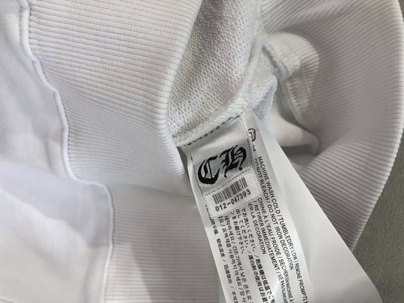 人気新作 クロムハーツ ロングTシャツ コピー グリーンセメタリークロス Kuj95489人気