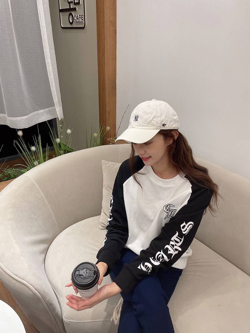 欲しい♡超限定♪クロムハーツ ロングＴシャツ コピー ホースシュー&スター ブラック Kum61331通販