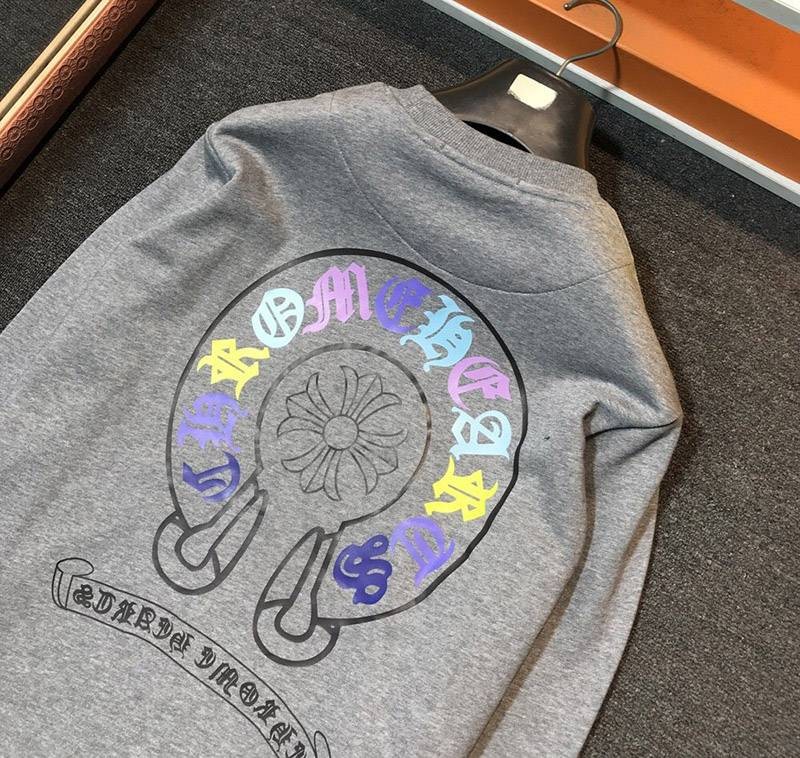 世界中で大人気♪クロムハーツ ロングTシャツ コピー グリーンセメタリークロス 2色 Kuo22198高い品質
