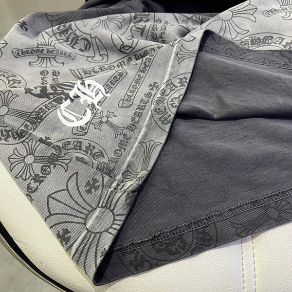 ★クロムハーツ★ホースシューTシャツ 偽物 Kuq99932人気