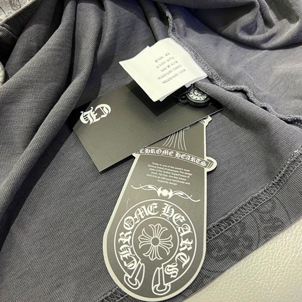 ★クロムハーツ★ホースシューTシャツ 偽物 Kuq99932代引きを販売