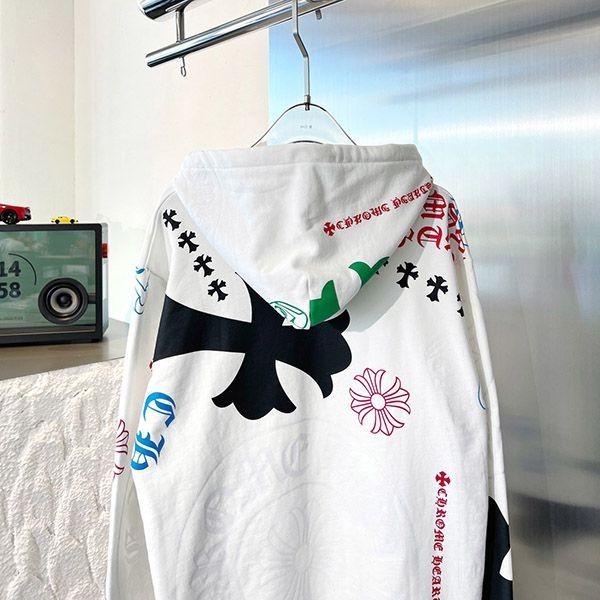 クロムハーツ クロス プラス ロゴ パーカー 偽物 Kuu44499代引きを販売