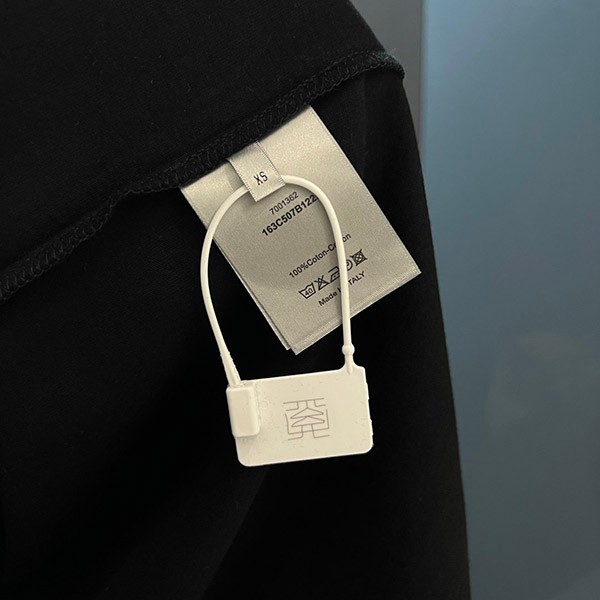 カクタス ジャック ディオール 偽物 オーバーサイズ Tシャツ 283J685B0554_C580代引きを販売