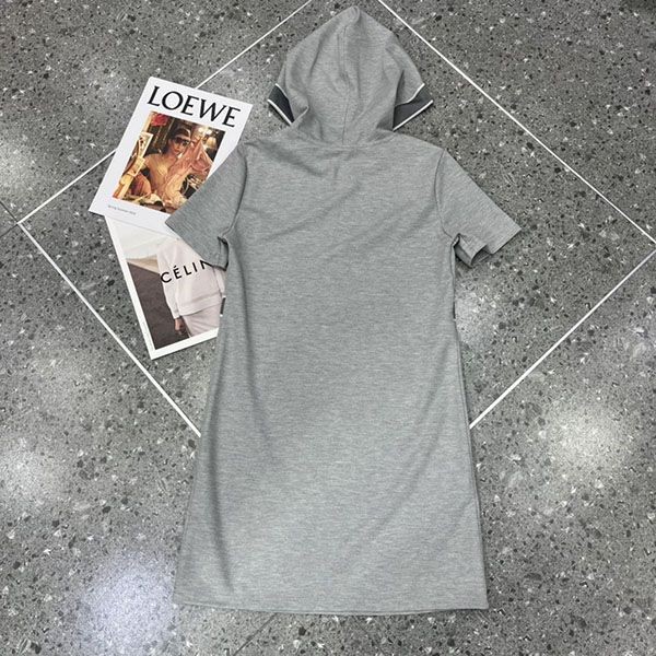 完売必至 ディオール☆Tシャツ 偽物 トップス ロゴ シンプル deg90231激安送料無料
