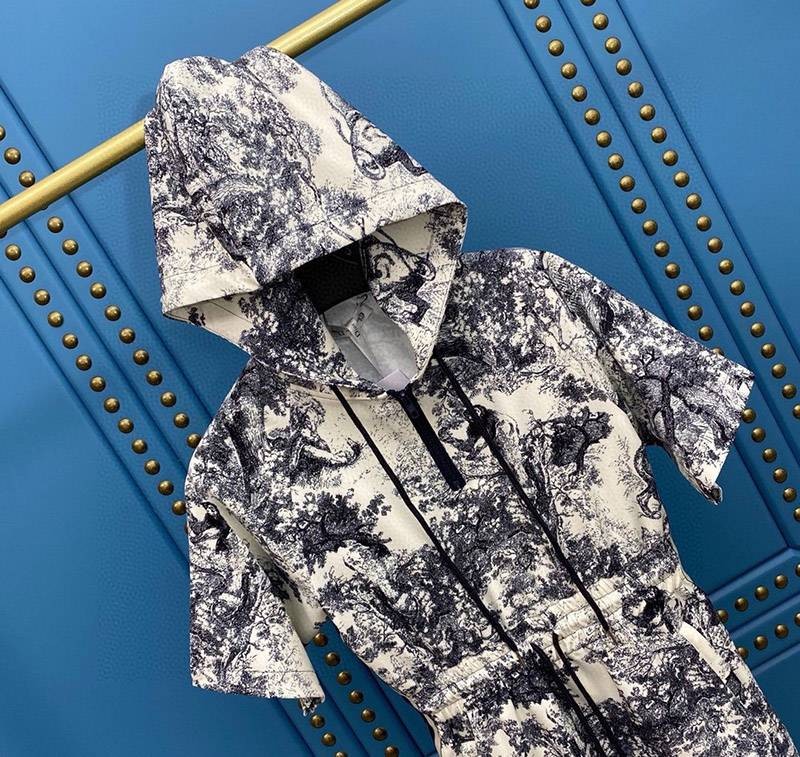 定番人気 ディオールオブリークミディアム丈ドレス コピー dem49564通販