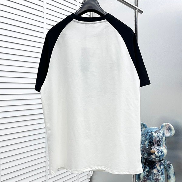 入手困難 ディオール ティアーズ コピー 47ロゴ プリント Tシャツ det80942通販