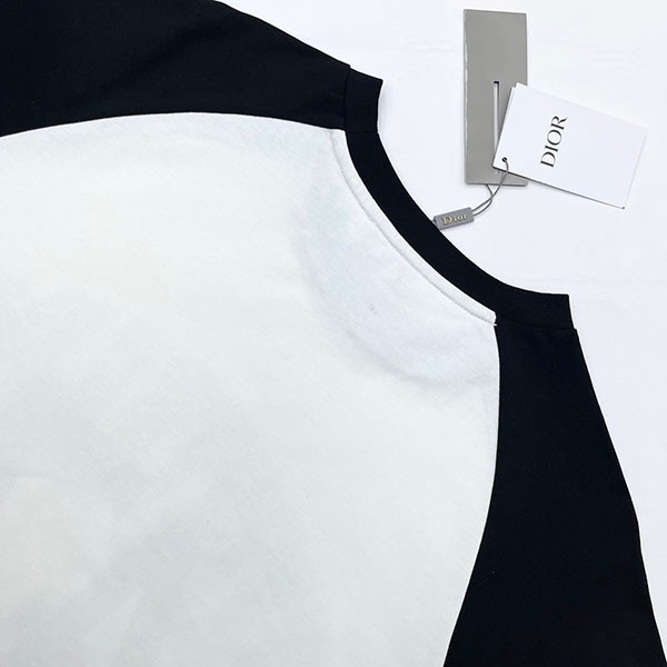 入手困難 ディオール ティアーズ コピー 47ロゴ プリント Tシャツ det80942N級品