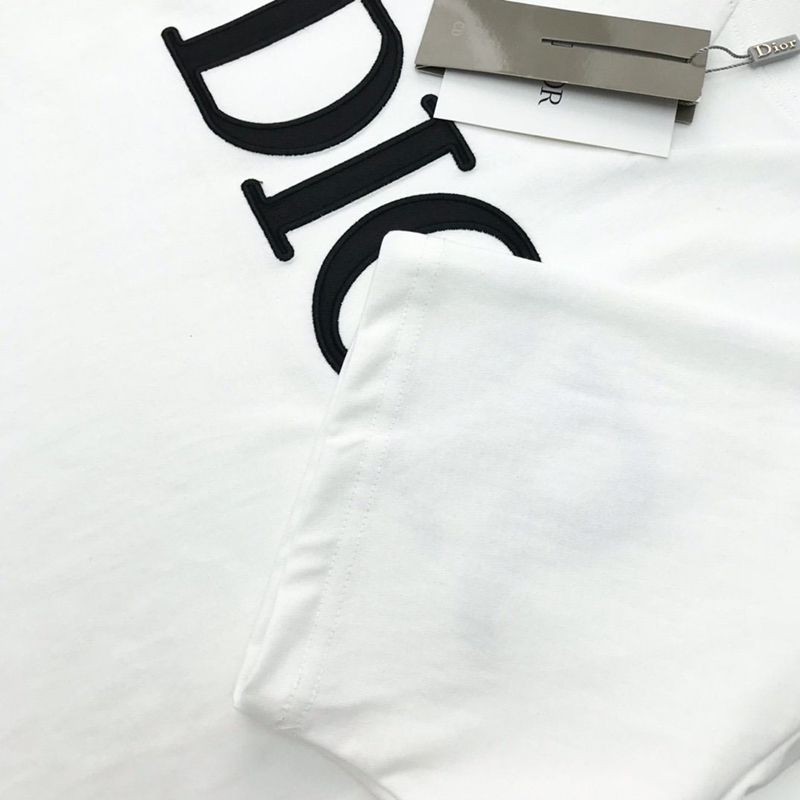 世界中で大人気♪ディオール 偽物◆上質 シンプル ロゴ刺繍入り コットンジャージー Tシャツ dev15358高い品質
