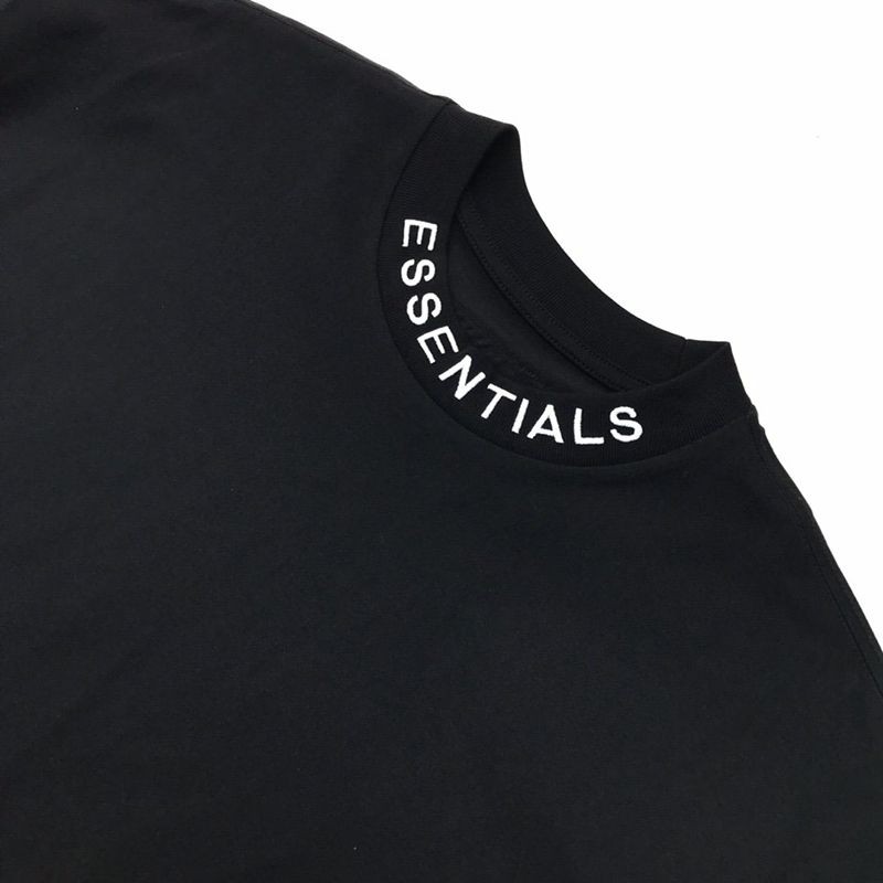 入手困難Fear of God【エッセンシャルズ 偽物】キッズ半袖ロゴ入りＴシャツ fee59283激安送料無料