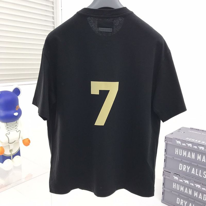 可愛い関税込Fear of God パロディ エッセンシャルズ キッズ半袖ロゴ入りＴシャツ fel94281通販