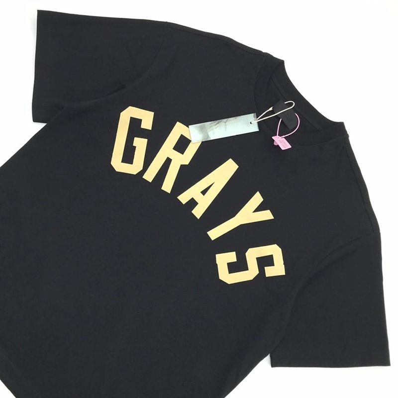 可愛い関税込Fear of God パロディ エッセンシャルズ キッズ半袖ロゴ入りＴシャツ fel94281激安送料無料