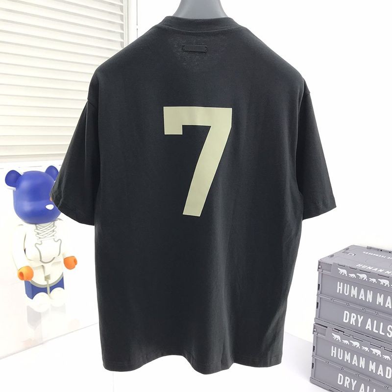 最安値挑戦Fear of God【エッセンシャルズ スーパーコピー】キッズ半袖ロゴ入りＴシャツ fet31105通販