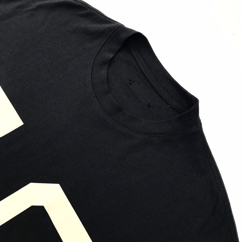 最安値挑戦Fear of God【エッセンシャルズ スーパーコピー】キッズ半袖ロゴ入りＴシャツ fet31105激安送料無料