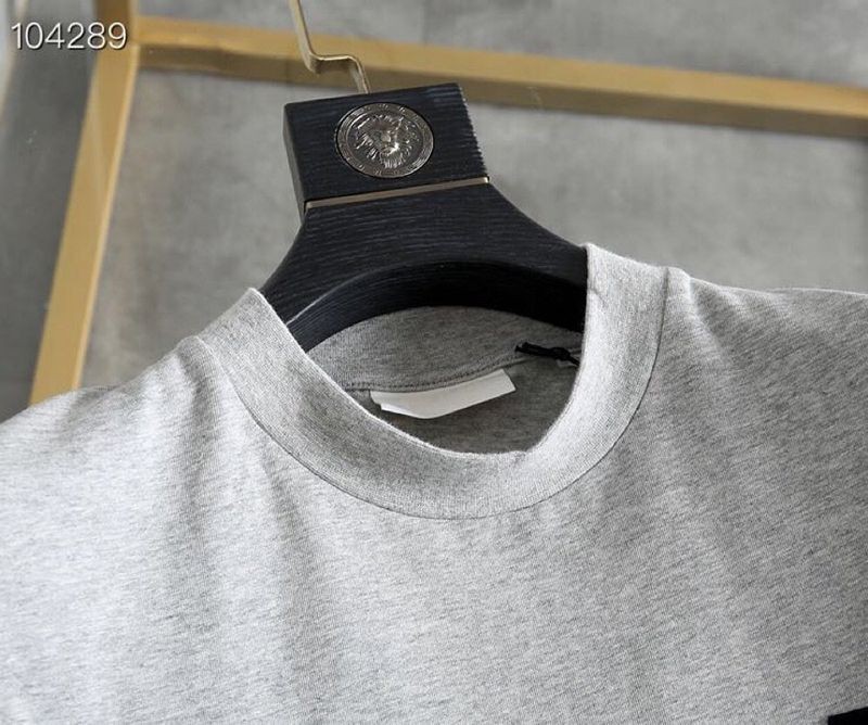 人気No1エルメネジルド ゼニア×フィア オブゴッド 偽物 コラボ Tシャツ グレー fis83844高い品質