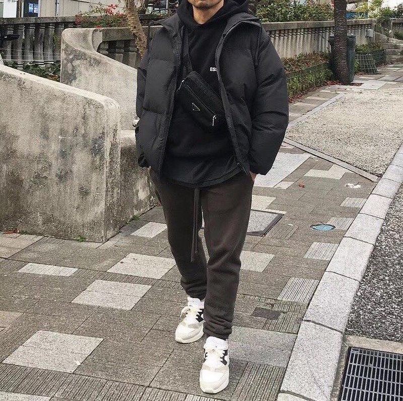 ★日本!!人気！フィアオブゴッド ESSENTIALS 偽物 レーザ ダウンジャケット fit77959通販