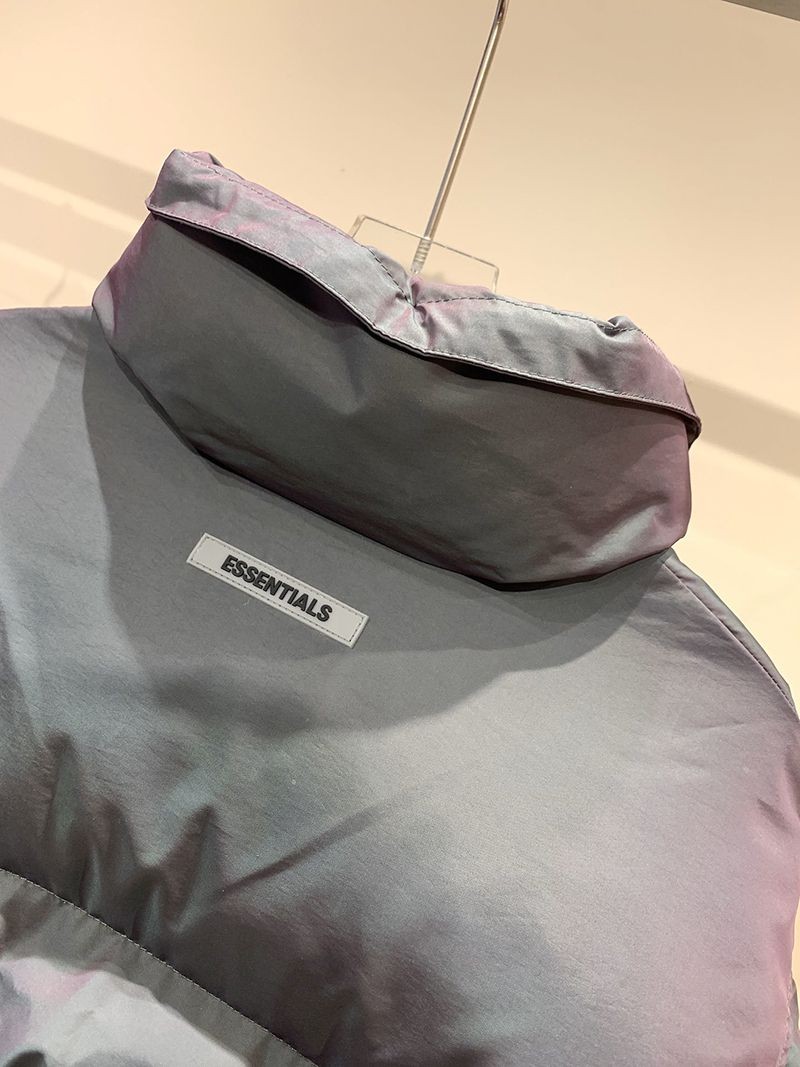 ★日本!!人気！フィアオブゴッド ESSENTIALS 偽物 レーザ ダウンジャケット fit77959品質保証