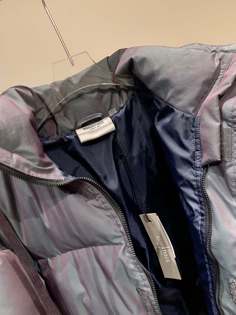 ★日本!!人気！フィアオブゴッド ESSENTIALS 偽物 レーザ ダウンジャケット fit77959激安通販サイト