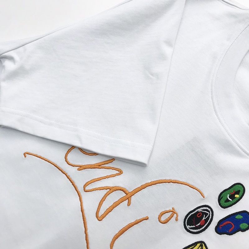 世界中で大人気♪フェンディ ROMA ロゴ クルーネック Tシャツ 偽物 fec93945人気