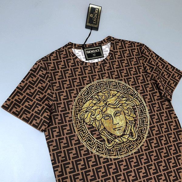 超話題!フェンダーチェ FF Tシャツ スーパーコピー feg31433高い品質