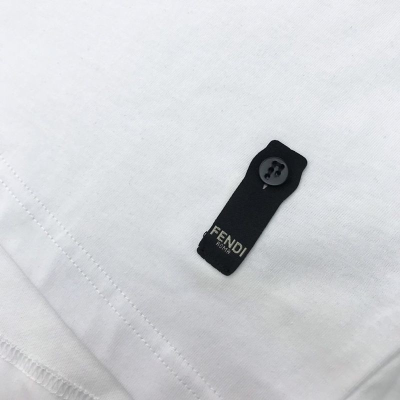 超話題!フェンディ モンスター コピーロゴ クルーネック Tシャツ fel80350人気