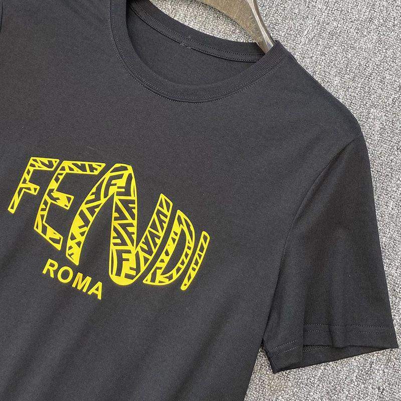 最安値挑戦 フェンディ ROMA ロゴ クルーネック Tシャツ 偽物 fem68708通販